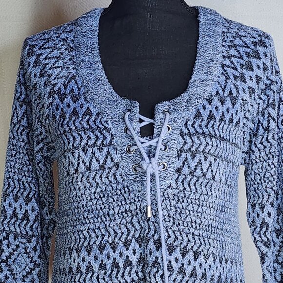 One World Periwinkle Black Mix Pattern 3/4 Sleeve Poly Lace Up Front Top Size S - Picture 2 of 16